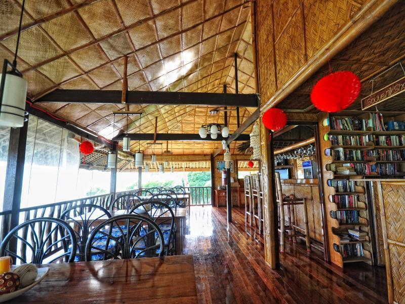 פוארטו גאלרה Villa De Pico Highland Beach Resort מראה חיצוני תמונה