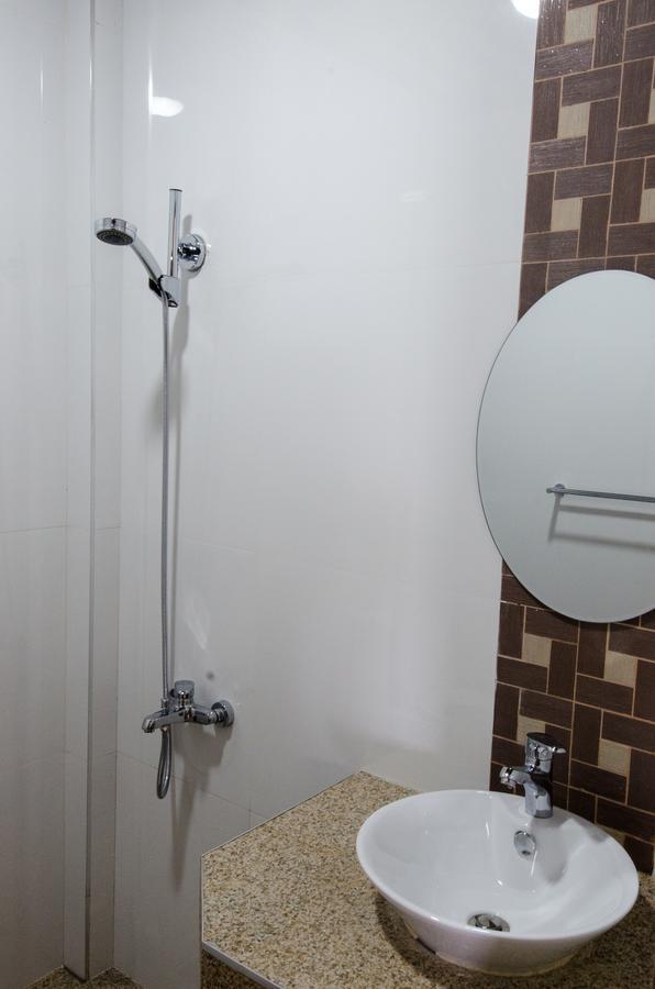 פוארטו גאלרה Villa De Pico Highland Beach Resort מראה חיצוני תמונה