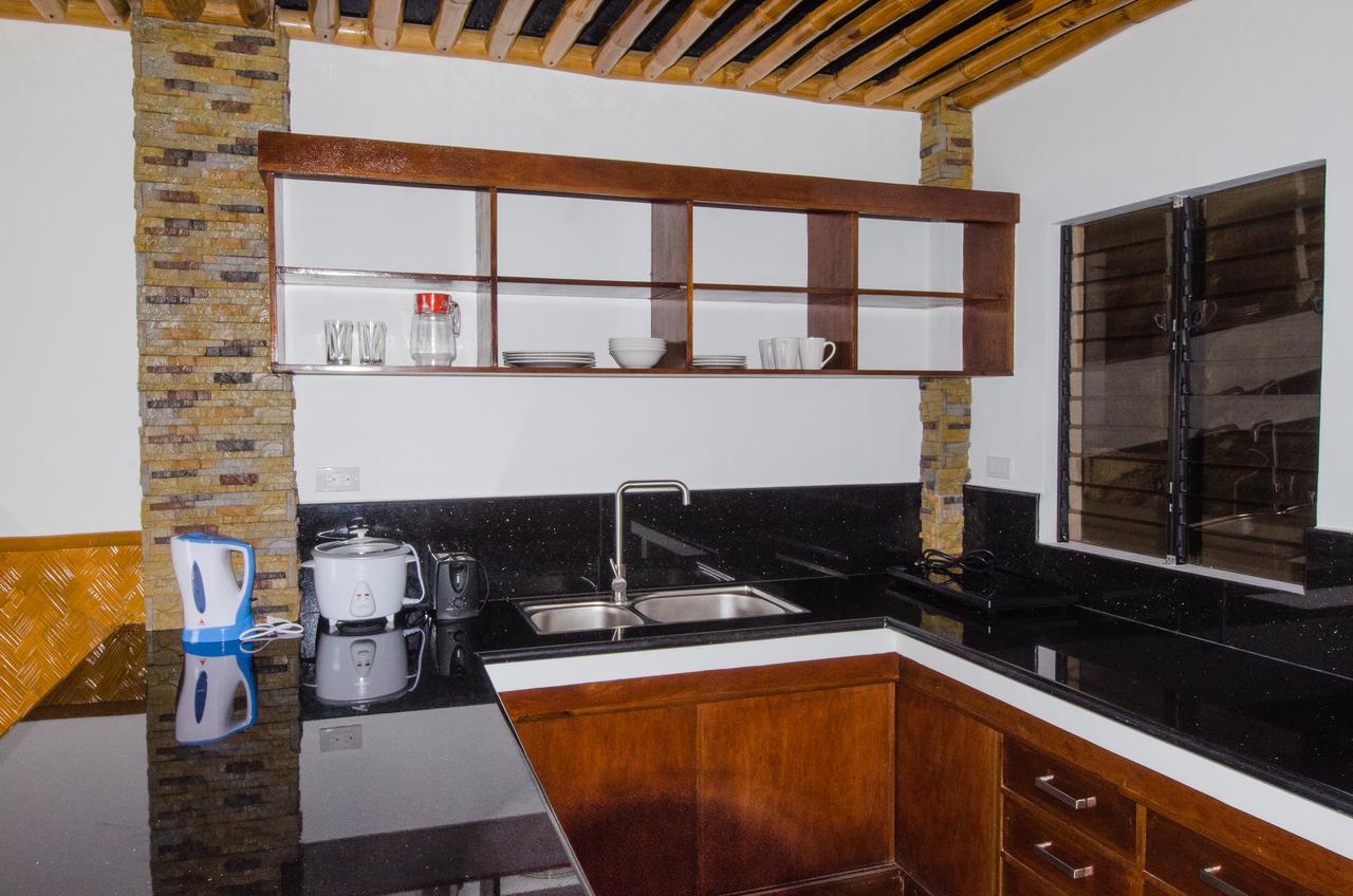פוארטו גאלרה Villa De Pico Highland Beach Resort מראה חיצוני תמונה
